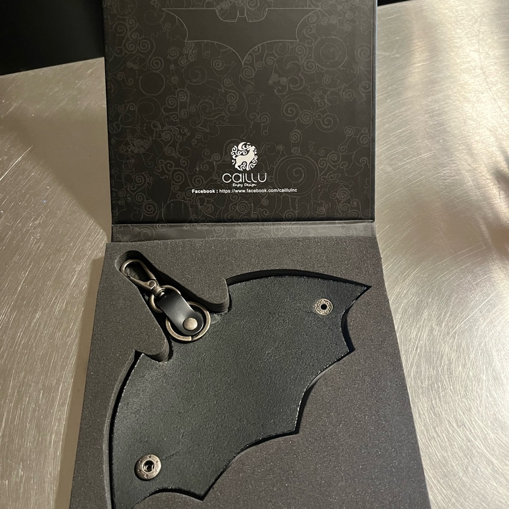 Black Batman-Shaped Keychain